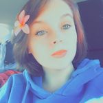 Danielle DeVore - @danielle.devore.75 - Instagram