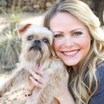 Danielle DeWitt - @must_love_dawgs_33 - Instagram