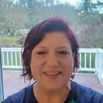 Danielle Davis Dial - @sahm_of_lotsa_kids - Instagram