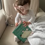 Danielle Dipietro - @littleducklingbookreview - Instagram