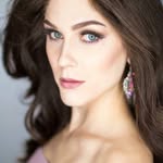 Danielle - @daniellethedoctor - Instagram