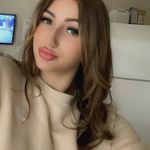 Danielle Dubois - @danielledubois_ - Instagram