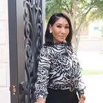 Danielle Dugas - @opendoorswithdanielle - Instagram