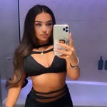 D A N - @danielledunsmorex - Instagram