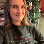 Danielle Ferrell - @damyeller - Instagram