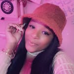 Danielle Flowers - @flowersbomb_ - Instagram