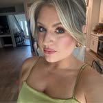 Danielle Flowers - @daniflowers163 - Instagram