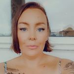 Danielle Fry-Heasley - @fryheasley - Instagram