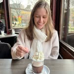 Danielle Gallardo - @cocos_caffe - Instagram