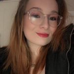 DANIELLE GRIMLEY - @thischronicreader - Instagram