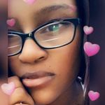 Danielle Hardin - @queenofdeopsits - Instagram