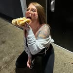 Danielle Henshall - @danosaur89 - Instagram