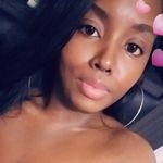 Danielle Hinds - @daniurcandi - Instagram