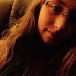 Danielle Hofer - @emerald_of_may - Instagram