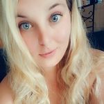 Danielle Hossler - @ocean_wonder17 - Instagram