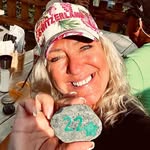Danielle Houle - @dhoule66 - Instagram