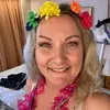 Danielle Hyde - @delle1976 - TikTok