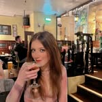 Dani ✨ - @danielle.lawson61 - Instagram