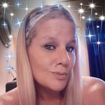 Danielle Layman - @v35fan - Instagram