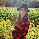 Danielle Lear - @one.crafty.bitch - Instagram