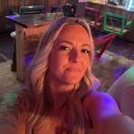 Danielle Lesley - Facebook