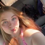 @danielle_lindsey99 - Instagram