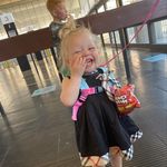 Danielle Logue - @danielle.logue - Instagram