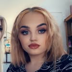 Danielle McCallum - @autumn.rainbowroomint - Instagram