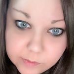 Danielle McCloskey - @babygirl16801 - Instagram