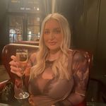 Danielle McCracken - @daniellemccracken87 - Instagram