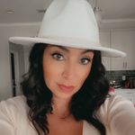 Danielle McIntyre - @danielle_lilmac - Instagram