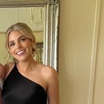 Danielle Meszaros - @danielle.meszaros - Instagram