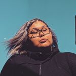@daniellemoultonartist - Instagram