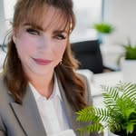 Danielle Muscat - @digitalwealthwithdanielle - Instagram