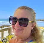 Danielle Naumann - Facebook