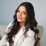 Danielle De N. Oliveira Naves - @danielleoliveiranaves - Instagram