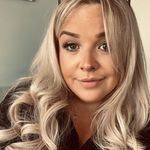Danielle Newbold - @daniellenewbold__ - Instagram