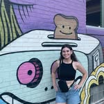 Danielle Nieves - @darnyel_haul - Instagram