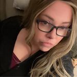 Danielle Novak Ubil - @yellie326 - Instagram
