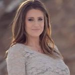 Danielle Nyman - @crestedclucks - Instagram