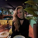 Danielle Peek - Facebook