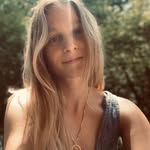 Danielle Pepper - @justdustfromstars - Instagram