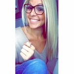 Danielle Perrault - @danielle.perrault19 - Instagram