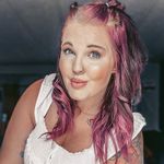 Danielle Pettit - @_dash_of_hotmess_ - Instagram