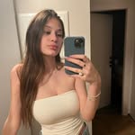 danielle - @danielleraz__ - Instagram