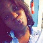 Danielle Reeves - @fabulous_yelle - Instagram