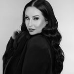 Danielle Roberts - @daniellerobertsmua - Instagram