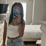 D A N I E L L E - @danielle.robinson06 - Instagram