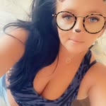 Danielle rowlands - @daniellerowlands02 - Instagram