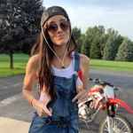 Danielle Sample - @dsamp__ - Instagram
